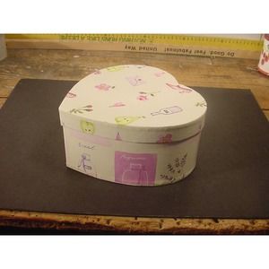 TRI-COSTAL DESIGN - Heart Shaped Box (NEW)